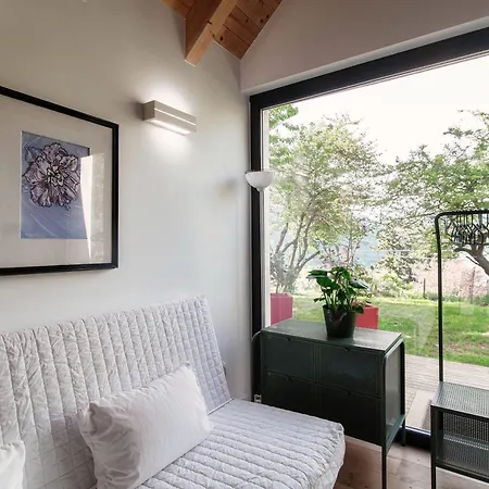 Molina By Quokka 360 - View Eco House Apartment *